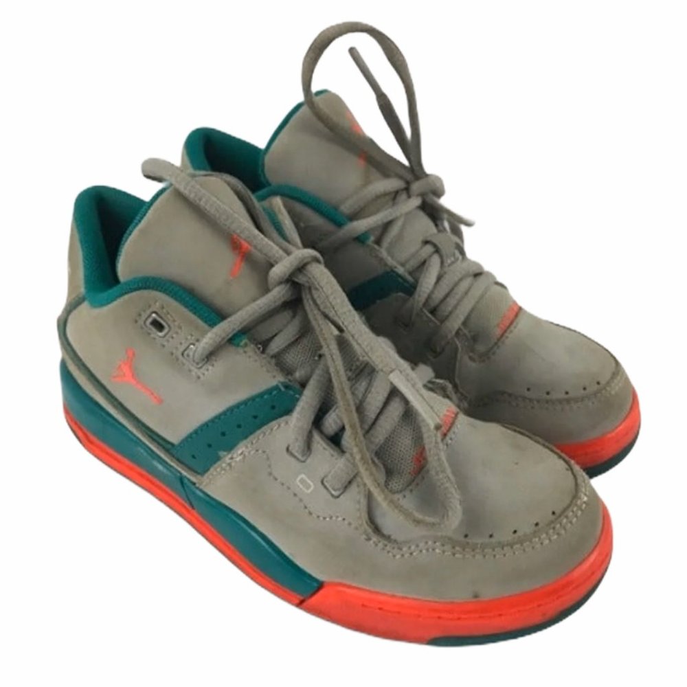 🔴 Jordan Flight 23 Wolf Boys 13C